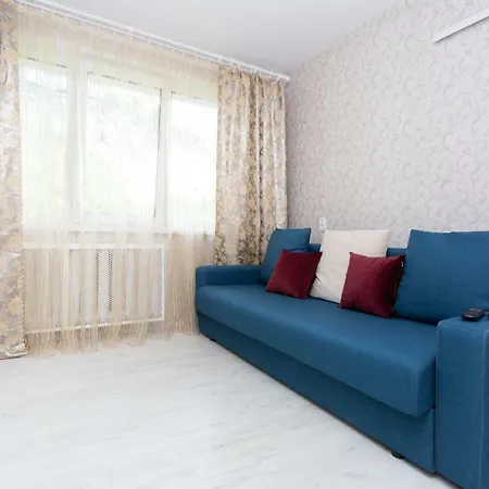 Vaneeva 22 64 Apartment